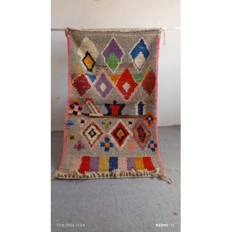 Tapis berbère coloré au charme artisanal unique