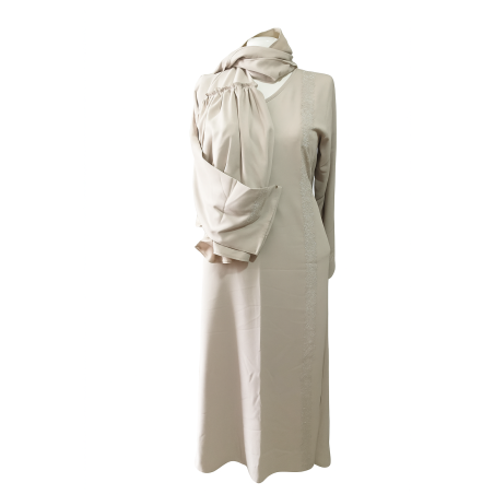 Gandoura moderne beige avec écharpe intégrée – Élégance et simplicité