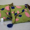 Coussins brodés en broderie orientale