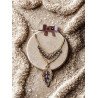 Collier orné de perles irisées